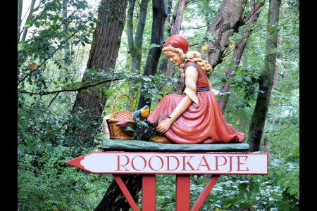 efteling-g8b0a0a147_1280.jpg
