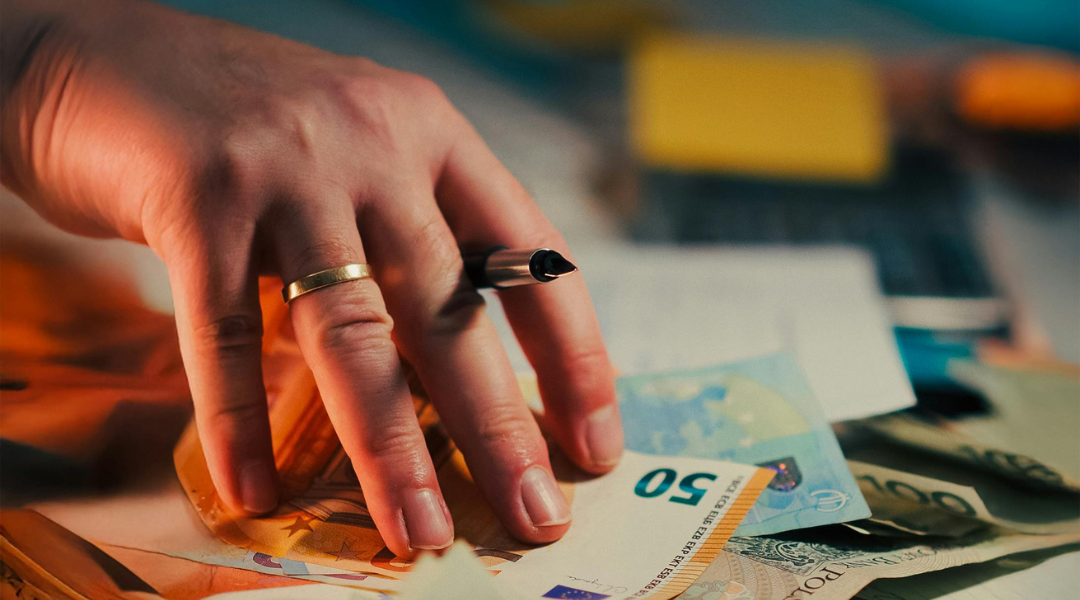 NVR nieuwsbrief juli poortwachter geld witwassen