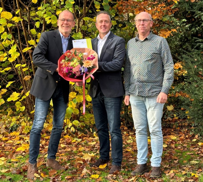 Uitreiking certificaat Bjorn Luchies
